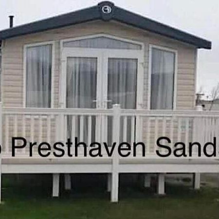 Presthaven Sands Holiday Park 3 And 2 Bed Caravans Prestatyn Exterior photo